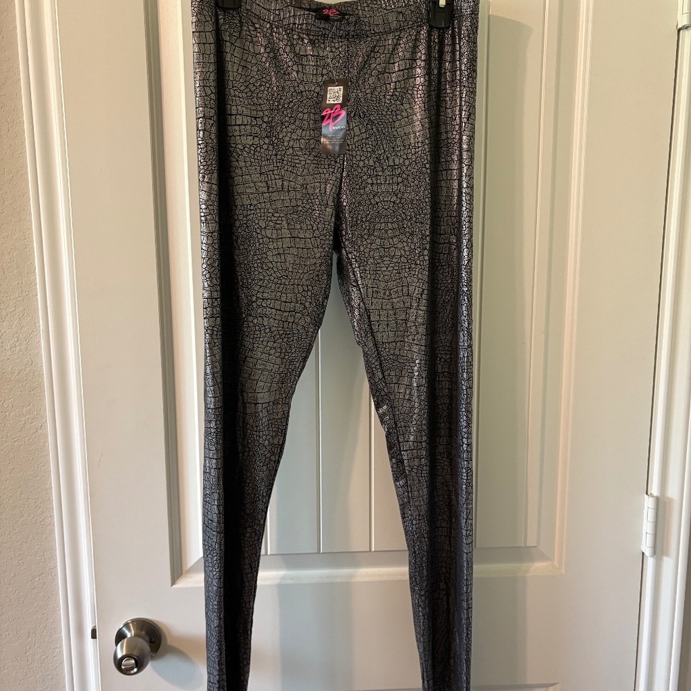Bebe silver leggings sz- XL